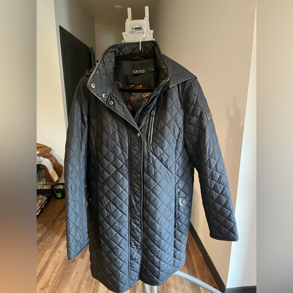 Lauren by Ralph Lauren Black quilted coat.